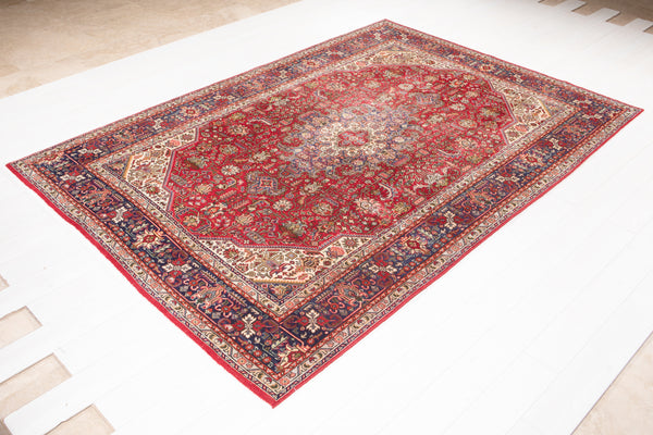 9' 7" x 6' 7" Excellent Hand-Knotted Antique Low Pile Area Rug - Yasi & Fara 