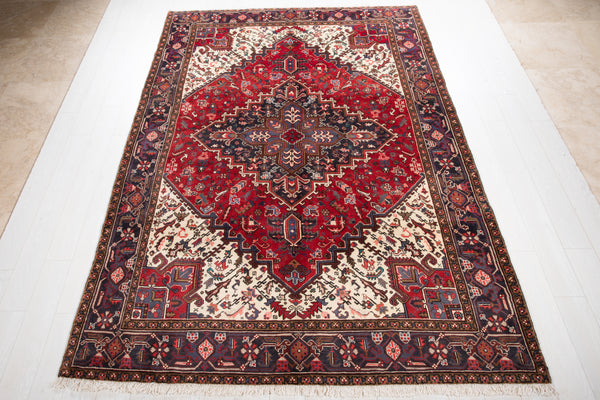 9' 11" x 6' 10" Excellent Hand-Knotted Vintage Tribal Rug - Yasi & Fara 