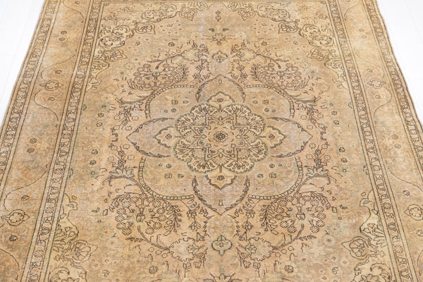 9' 6" x 6' 5" Excellent Hand-Knotted Antique Earth Tone Area Rug - Yasi & Fara 