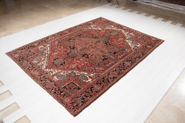 9' 9" x 6' 11" Excellent Hand-Knotted Vintage Geometric Collectible Tribal Area Rug - Yasi & Fara 