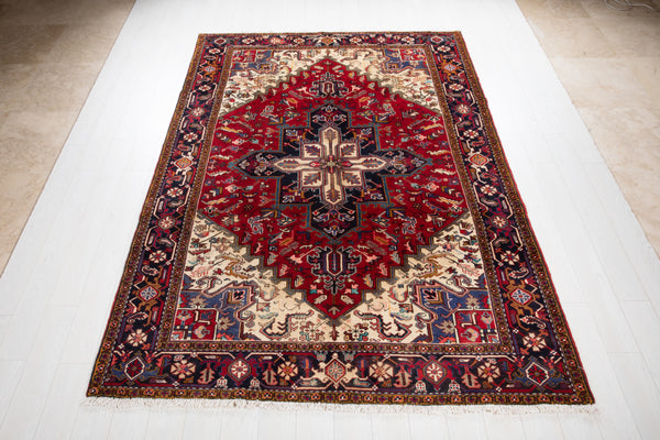 9' 7" x 6' 7" Excellent Hand-Knotted Vintage Tribal Rug - Yasi & Fara 