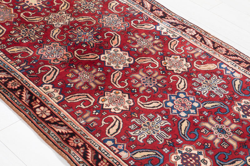 7' 10" x 3' 9" Excellent Hand-Knotted Vintage Tribal Rug - Yasi & Fara 