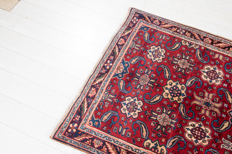 7' 10" x 3' 9" Excellent Hand-Knotted Vintage Tribal Rug - Yasi & Fara 