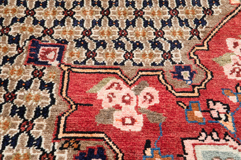 9' 9" x 5' Excellent Hand-Knotted Collectible Soft Tribal Rug - Yasi & Fara 