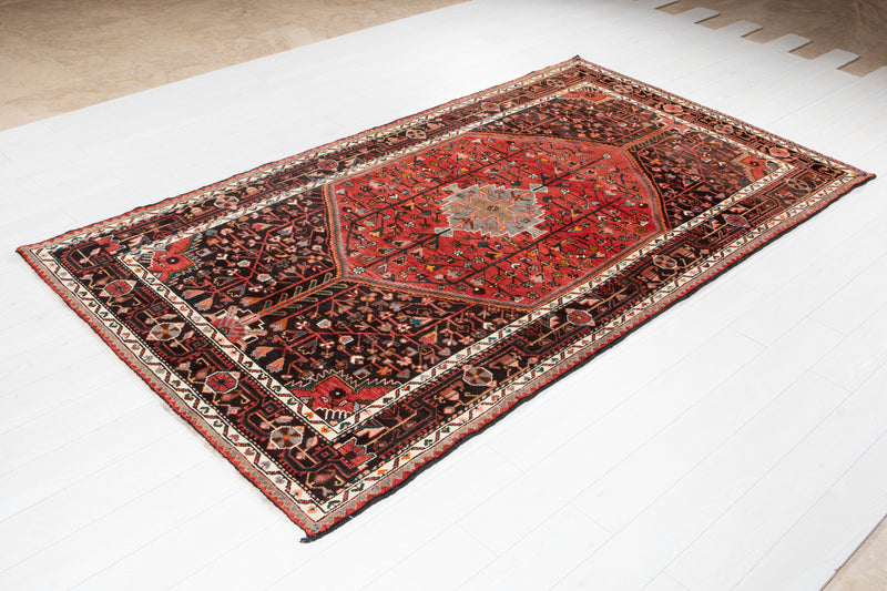 9' 7" x 5' 4" Excellent Hand-Knotted Collectible Vintage Tribal Rug - Yasi & Fara 