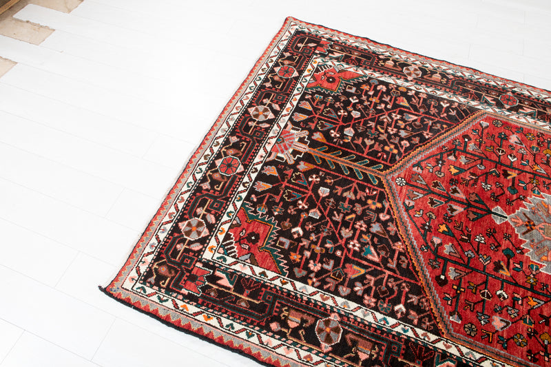 9' 7" x 5' 4" Excellent Hand-Knotted Collectible Vintage Tribal Rug - Yasi & Fara 