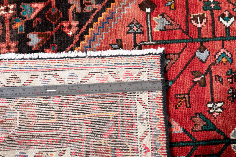 9' 7" x 5' 4" Excellent Hand-Knotted Collectible Vintage Tribal Rug - Yasi & Fara 