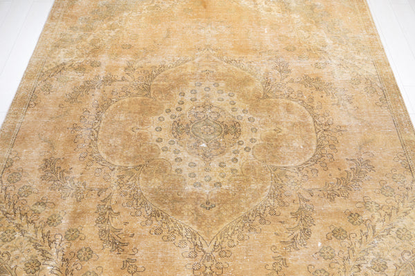 10' 6" x 7' 6" Excellent Hand-Knotted Antique Faded Large Area Rug - Yasi & Fara 