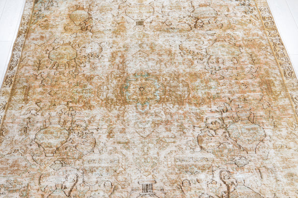 9' 7" x 6' 7" Excellent Hand-Knotted Antique Faded Large Area Rug - Yasi & Fara 