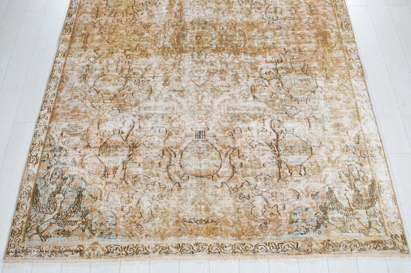 9' 7" x 6' 7" Excellent Hand-Knotted Antique Faded Large Area Rug - Yasi & Fara 