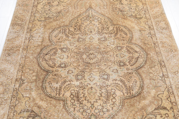 9' 5" x 6' 3" Excellent Hand-Knotted Antique Faded Large Area Rug - Yasi & Fara 