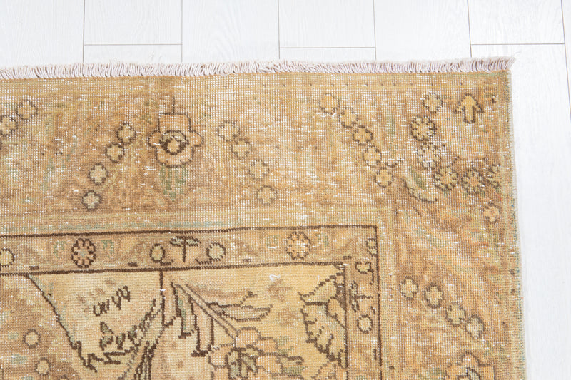 9' 5" x 6' 3" Excellent Hand-Knotted Antique Faded Large Area Rug - Yasi & Fara 