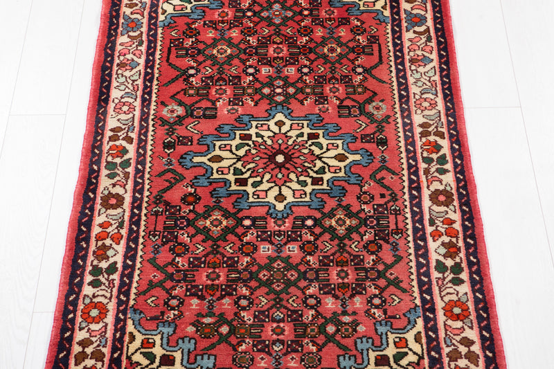 5' 6" x 3' 2" Excellent Hand-Knotted Vintage Tribal Rug - Yasi & Fara 