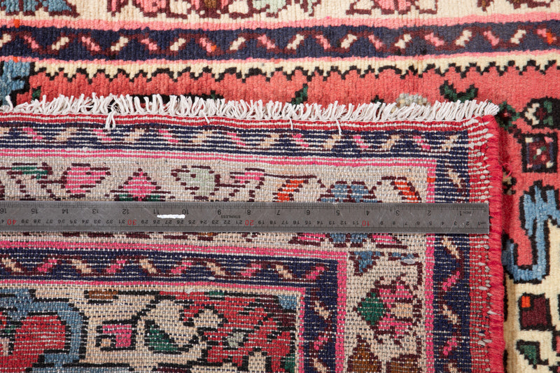 5' 6" x 3' 2" Excellent Hand-Knotted Vintage Tribal Rug - Yasi & Fara 