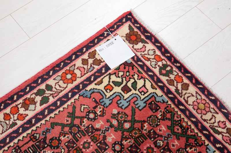 5' 6" x 3' 2" Excellent Hand-Knotted Vintage Tribal Rug - Yasi & Fara 