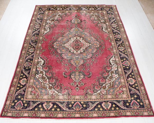 9' 3" x 6' 4" Excellent Hand-Knotted Antique Tribal Rug - Yasi & Fara 