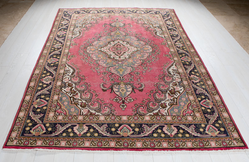 9' 3" x 6' 4" Excellent Hand-Knotted Antique Tribal Rug - Yasi & Fara 