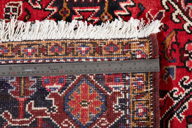 9' 4" x 6' 7" Excellent Hand-Knotted Vintage Tribal Rug - Yasi & Fara 