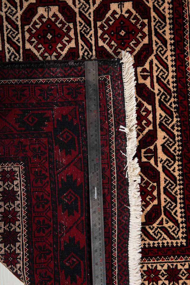 6' 11" x 3' 8" Excellent Hand-Knotted Collectible Vintage Fine Tribal Rug - Yasi & Fara 