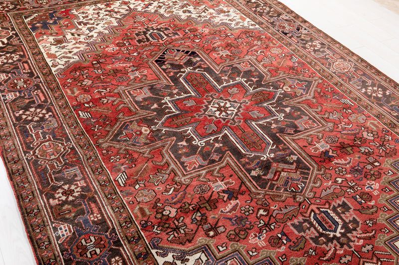 10' 4" x 6' 10" Excellent Hand-Knotted Vintage Collectible Tribal Rug - Yasi & Fara 