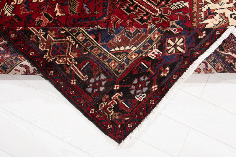 9' 9" x 6' 10" Excellent Hand-Knotted Vintage Tribal Area Rug - Yasi & Fara 