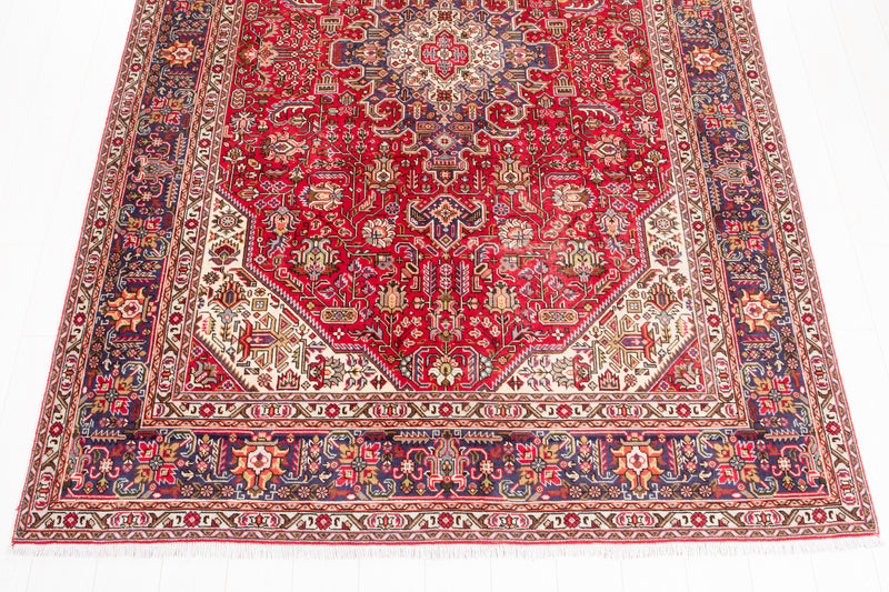 9' 7" x 6' 5" Excellent Hand-Knotted Antique Collectible Area Rug - Yasi & Fara 