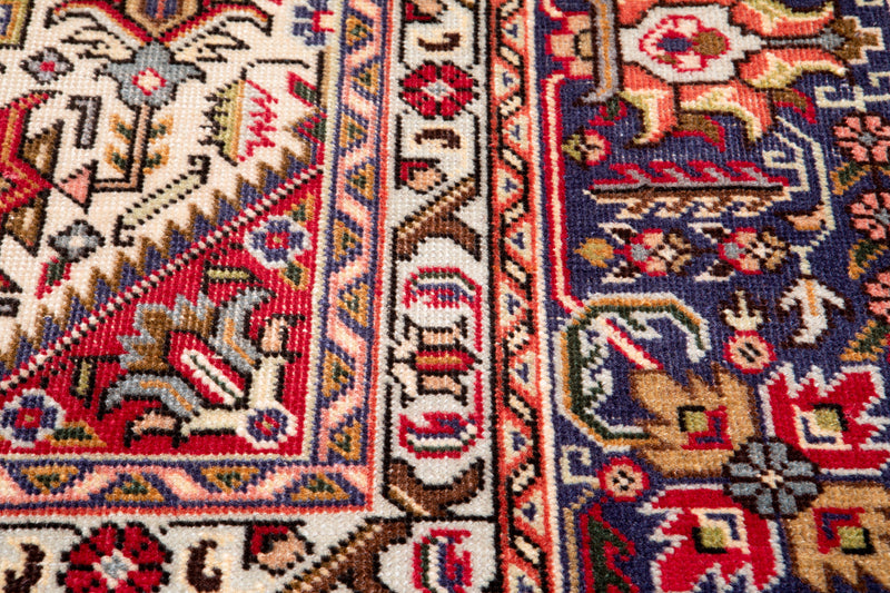 9' 7" x 6' 5" Excellent Hand-Knotted Antique Collectible Area Rug - Yasi & Fara 