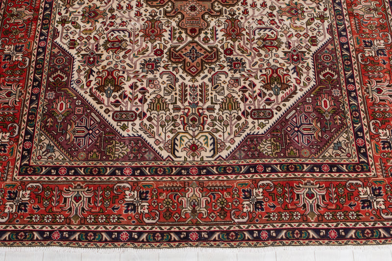 9' 5" x 6' 6" Excellent Hand-Knotted Antique Beige Geometric Area Rug - Yasi & Fara 