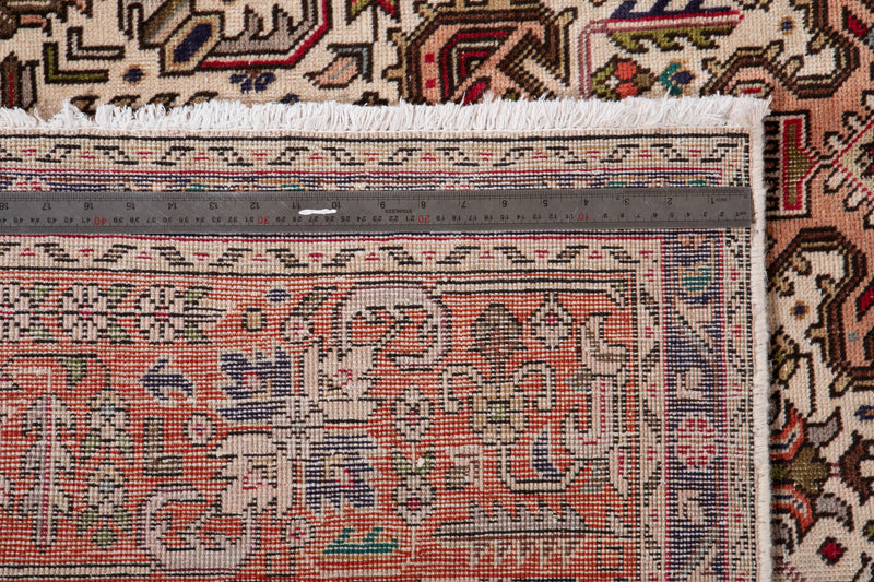9' 5" x 6' 6" Excellent Hand-Knotted Antique Beige Geometric Area Rug - Yasi & Fara 