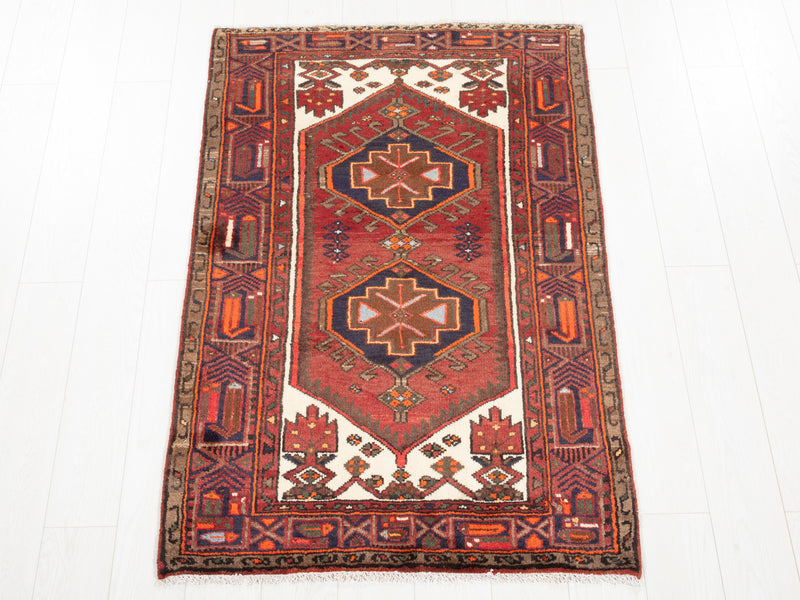 4' 11" x 3' 1" Excellent Hand-Knotted Vintage Tribal Rug - Yasi & Fara 