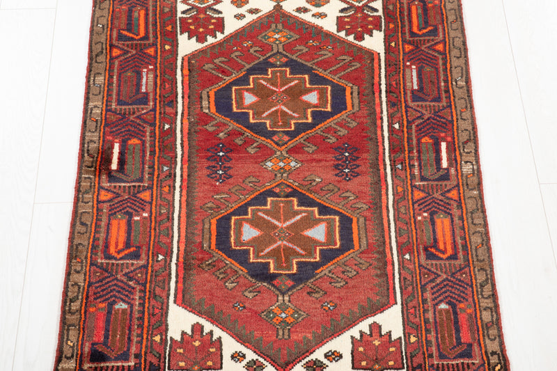 4' 11" x 3' 1" Excellent Hand-Knotted Vintage Tribal Rug - Yasi & Fara 