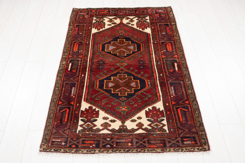 4' 11" x 3' 1" Excellent Hand-Knotted Vintage Tribal Rug - Yasi & Fara 