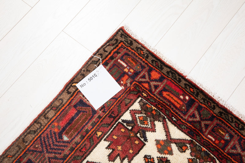 4' 11" x 3' 1" Excellent Hand-Knotted Vintage Tribal Rug - Yasi & Fara 