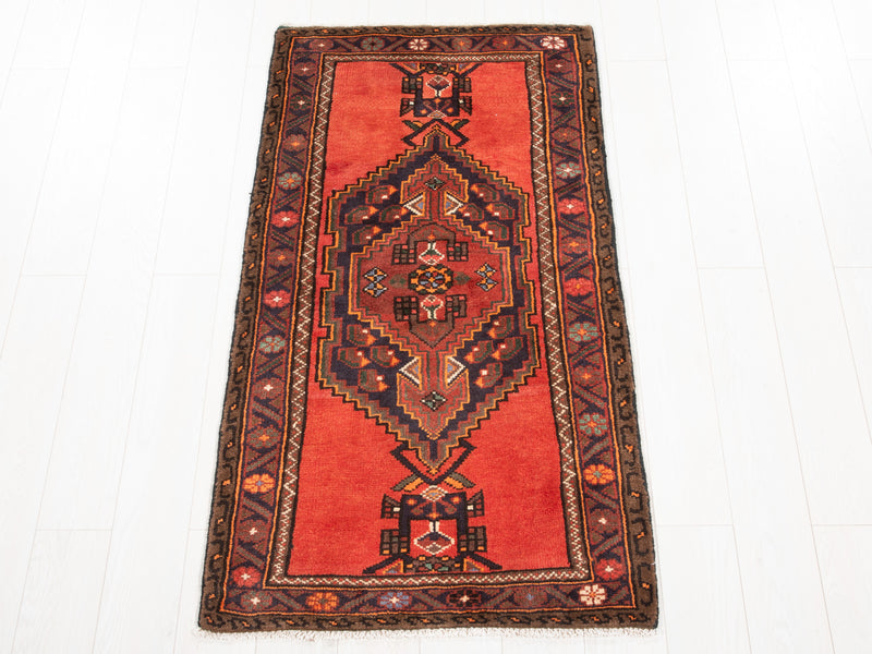 5' 1" x 2' 8" Excellent Hand-Knotted Vintage Tribal Rug - Yasi & Fara 