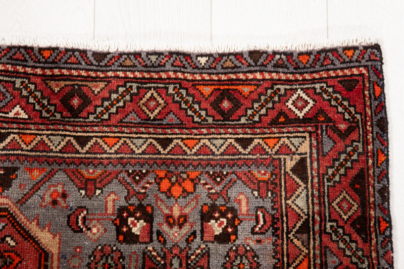 5' 1" x 3' 2" Excellent Hand-Knotted Vintage Collectible Tribal Rug - Yasi & Fara 
