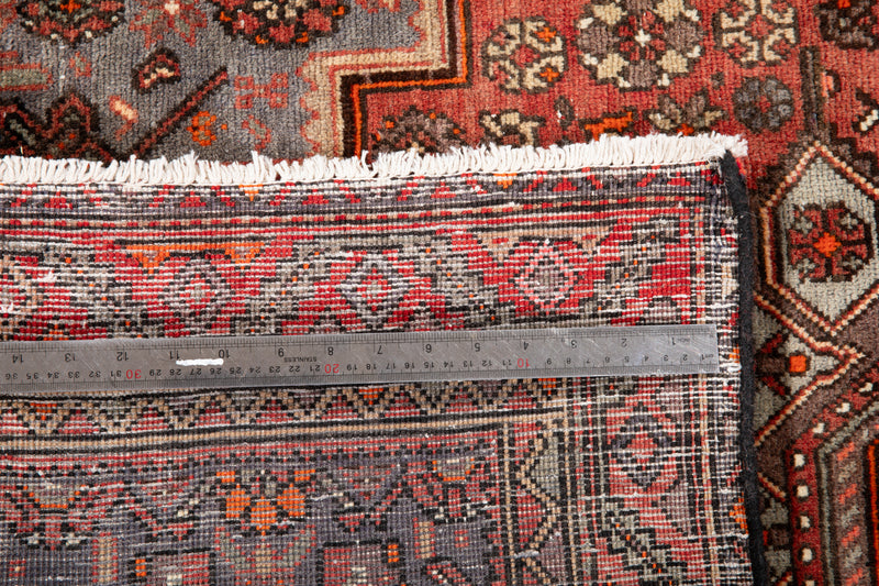 5' 1" x 3' 2" Excellent Hand-Knotted Vintage Collectible Tribal Rug - Yasi & Fara 