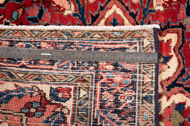 4' 5" x 3' 8" Excellent Hand-Knotted Vintage Collectible Tribal Rug