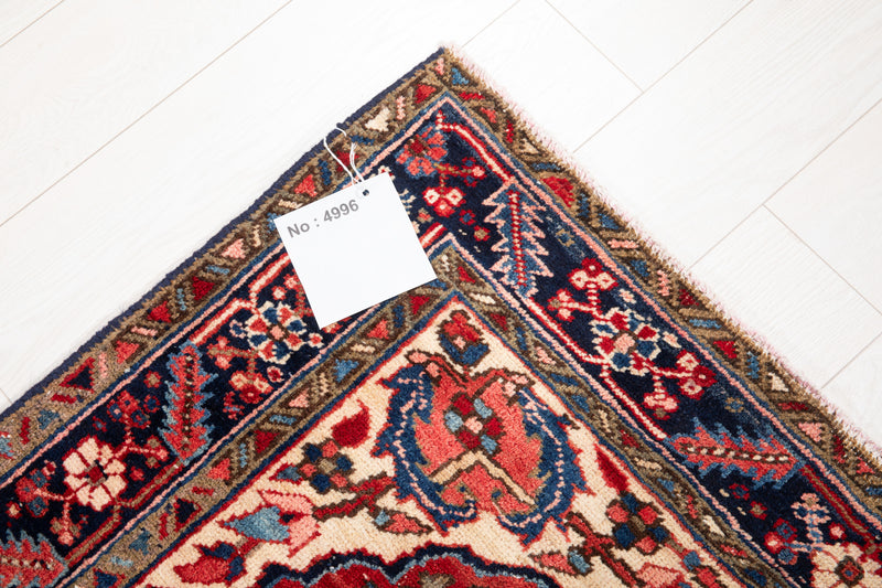 4' 5" x 3' 8" Excellent Hand-Knotted Vintage Collectible Tribal Rug