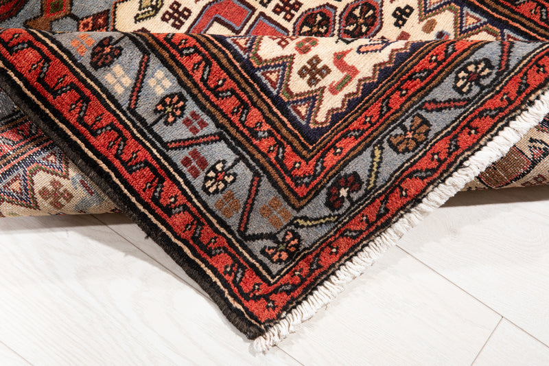 4' 11" x 2' 9" Excellent Hand-Knotted Vintage Tribal Rug - Yasi & Fara 