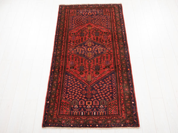 6' 9" x 3' 5" Excellent Hand-Knotted Vintage Tribal Rug - Yasi & Fara 