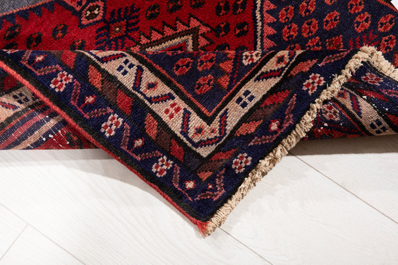 5' 2" x 2' 7" Excellent Hand-Knotted Vintage Tribal Rug - Yasi & Fara 