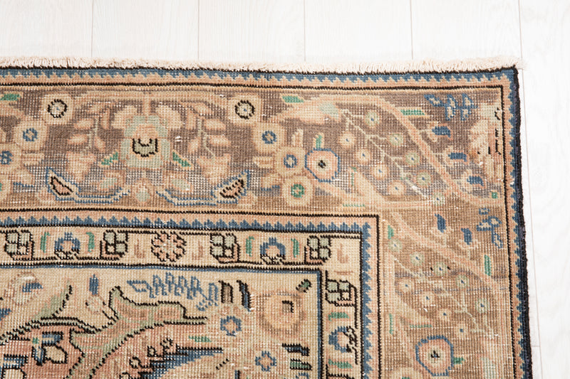 9' 5 x 6' 2" Excellent Hand-Knotted Antique Neutral Area Rug - Yasi & Fara 
