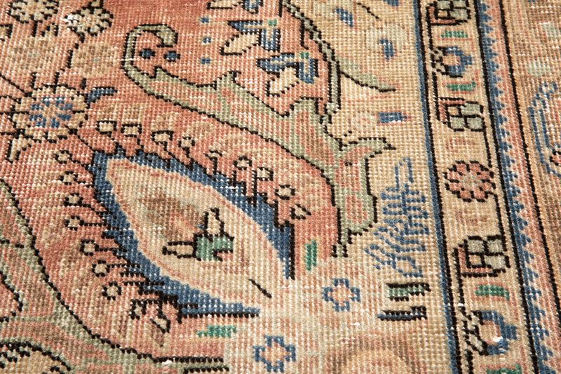 9' 5 x 6' 2" Excellent Hand-Knotted Antique Neutral Area Rug - Yasi & Fara 
