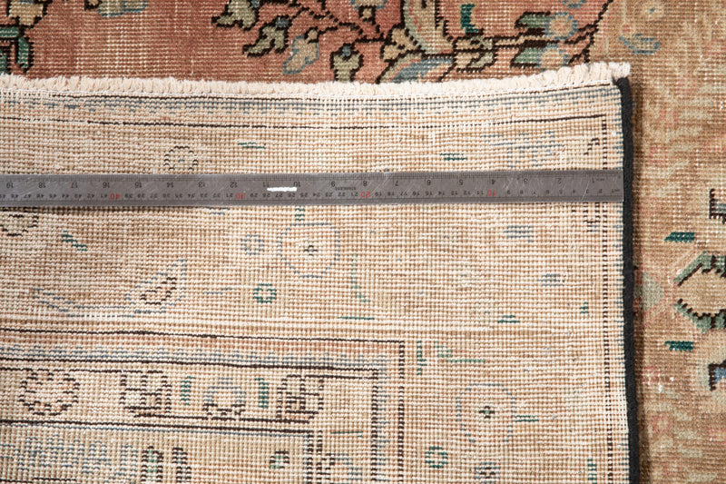9' 5 x 6' 2" Excellent Hand-Knotted Antique Neutral Area Rug - Yasi & Fara 