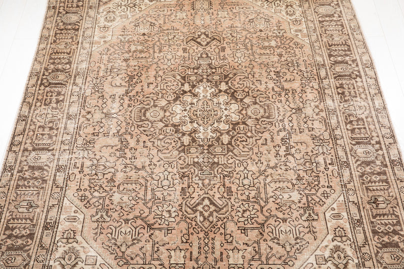 9' 6" x 6' 4" Excellent Hand-Knotted Antique Neutral Area Rug - Yasi & Fara 