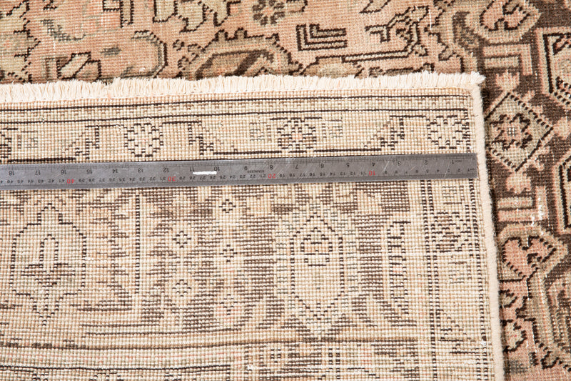 9' 6" x 6' 4" Excellent Hand-Knotted Antique Neutral Area Rug - Yasi & Fara 