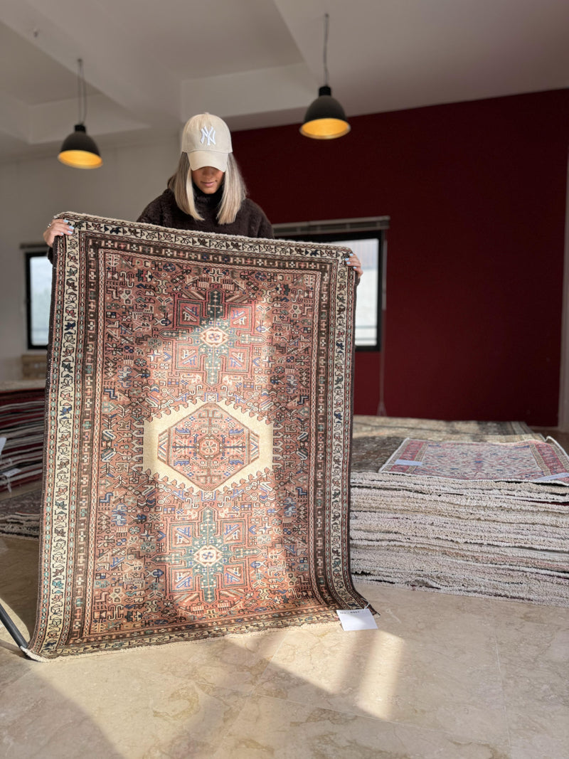 4' 9" x 3' 6" Excellent Hand-Knotted Vintage Collectible Tribal Rug - Yasi & Fara 