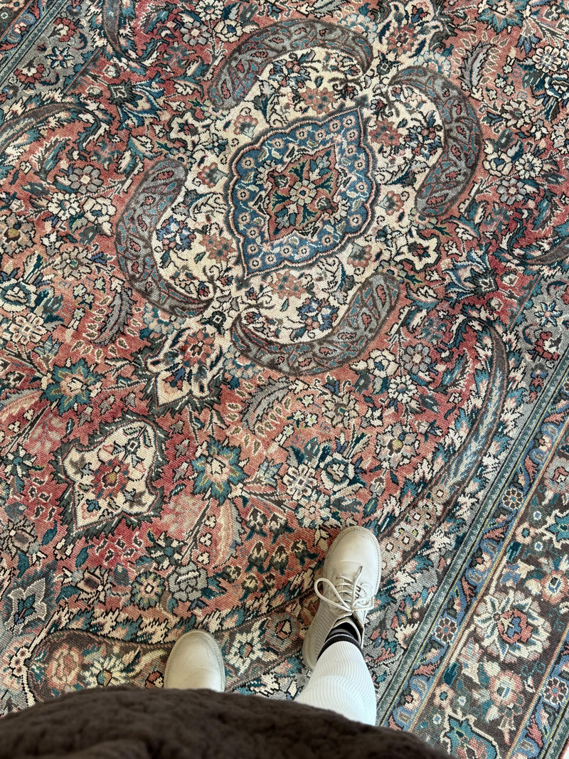 10' 2" x 6' 6" Excellent Hand-Knotted Antique Collectible Area Rug - Yasi & Fara 