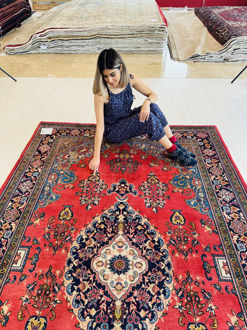 9' 9" x 6' 5" Excellent Hand-Knotted Vintage Area Rug - Yasi & Fara 