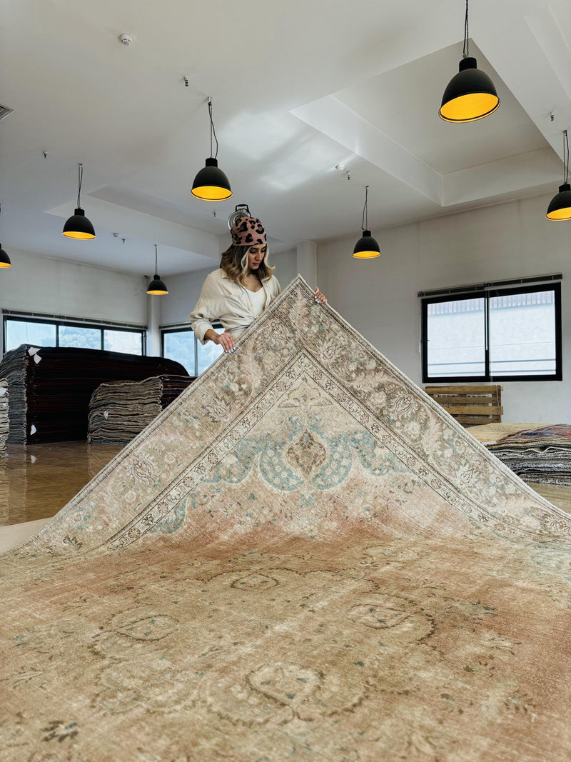 12' 3" x 9' 3" Excellent Hand-Knotted Antique Neutral Faded Large Area Rug